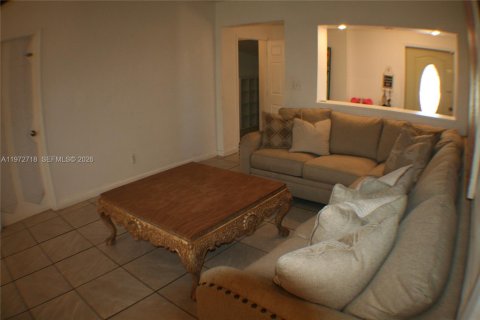 Купить виллу или дом в Холливуд, Флорида 4 спальни, 155.52м2, № 2033045 - фото 14