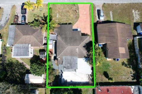 Купить виллу или дом в Холливуд, Флорида 4 спальни, 155.52м2, № 2033045 - фото 11