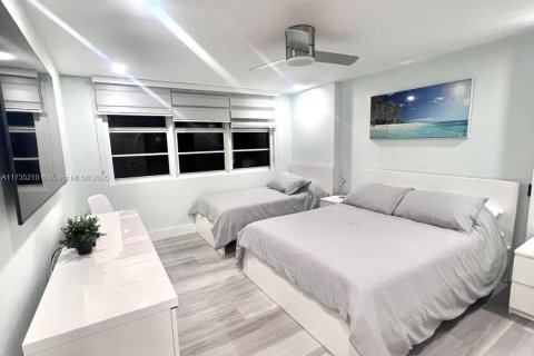 Снять в аренду кондоминиум в Майами-Бич, Флорида 1 спальня, 75.07м2, № 1985112 - фото 7