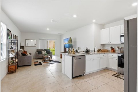 Villa ou maison à louer à Davenport, Floride: 3 chambres, 140.84 m2 № 2096856 - photo 10