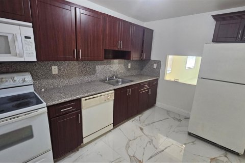 Apartment in Fort Lauderdale, Florida 3 bedrooms, 118.91 sq.m. № 2076374 - photo 7