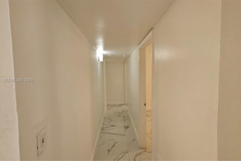 Apartment in Fort Lauderdale, Florida 3 bedrooms, 118.91 sq.m. № 2076374 - photo 11