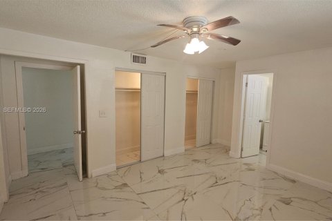 Apartment in Fort Lauderdale, Florida 3 bedrooms, 118.91 sq.m. № 2076374 - photo 14