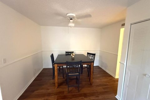 Townhouse in Fort Myers, Florida 3 bedrooms, 153.1 sq.m. № 2238087 - photo 5