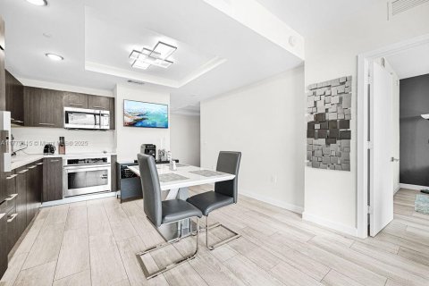 Купить кондоминиум в Майами, Флорида 1 спальня, 79.15м2, № 1961389 - фото 11