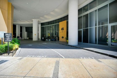 Купить кондоминиум в Майами, Флорида 1 спальня, 79.15м2, № 1961389 - фото 24