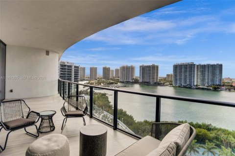 Condo in Aventura, Florida, 3 bedrooms  № 2026788 - photo 14