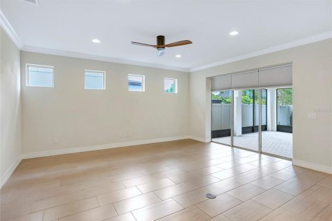 Casa en venta en Casselberry, Florida, 4 dormitorios, 247.4 m2 № 1837947 - foto 6
