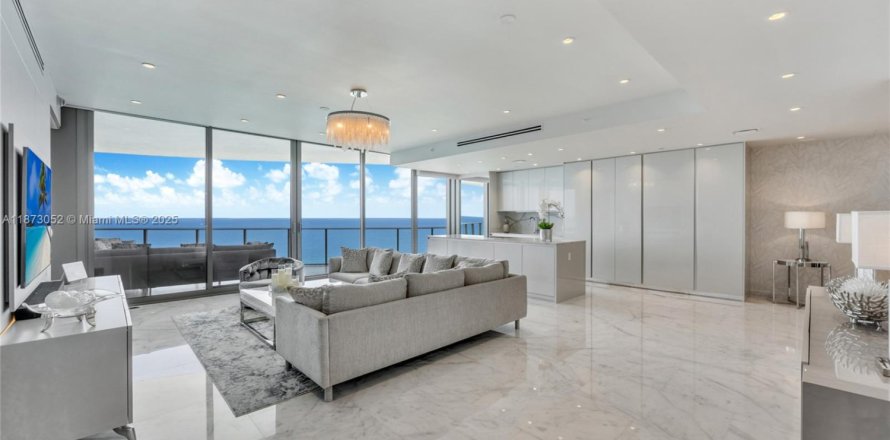 Condominio en Sunny Isles Beach, Florida, 3 dormitorios  № 1925657
