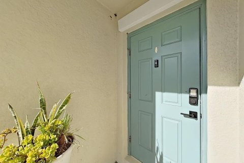 Villa ou maison à vendre à Apollo Beach, Floride: 4 chambres, 179.77 m2 № 2396828 - photo 3
