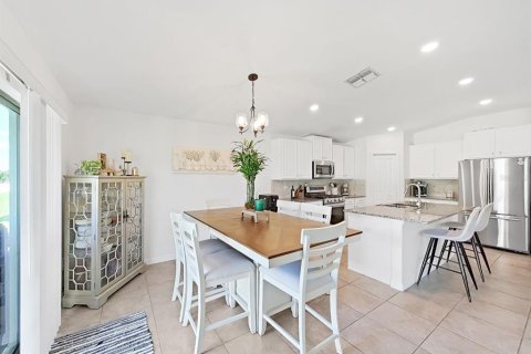 Villa ou maison à vendre à Apollo Beach, Floride: 4 chambres, 179.77 m2 № 2396828 - photo 17
