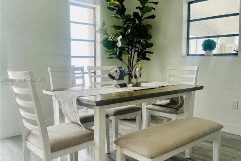 Villa ou maison à louer à Key Largo, Floride: 2 chambres, 101.08 m2 № 1981717 - photo 6