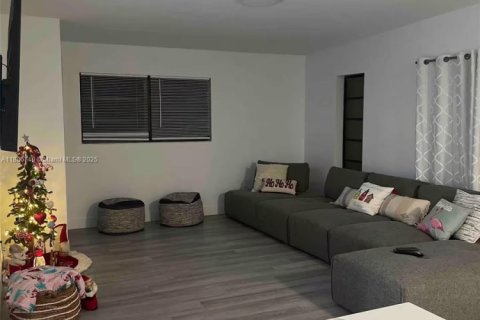 Villa ou maison à louer à Key Largo, Floride: 2 chambres, 101.08 m2 № 1981717 - photo 3