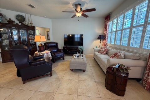 House in Davenport, Florida 2 bedrooms, 149.94 sq.m. № 2096387 - photo 12