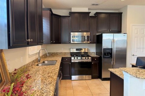 House in Davenport, Florida 2 bedrooms, 149.94 sq.m. № 2096387 - photo 21