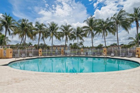 Touwnhouse à vendre à Miramar, Floride: 3 chambres, 136.57 m2 № 1887223 - photo 21