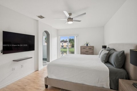 Touwnhouse à vendre à Miramar, Floride: 3 chambres, 136.57 m2 № 1887223 - photo 10