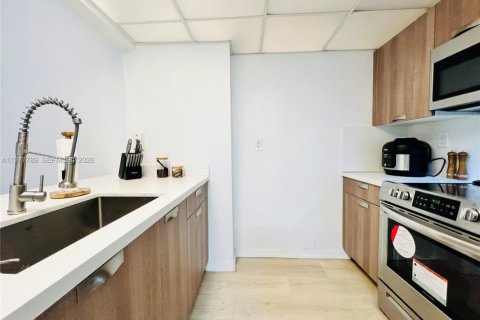 Copropriété à louer à Miami, Floride: 1 chambre, 71.53 m2 № 2042365 - photo 3