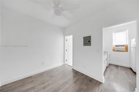 Immobilier commercial à vendre à Miami, Floride № 1946415 - photo 7