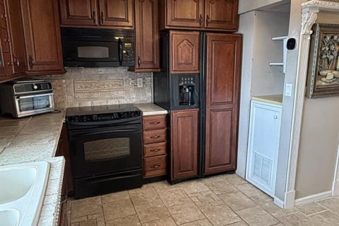 Condo in Lake Park, Florida, 2 bedrooms  № 2361708 - photo 18