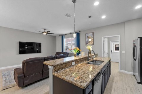 Townhouse in Orlando, Florida 4 bedrooms, 192.68 sq.m. № 1658881 - photo 10