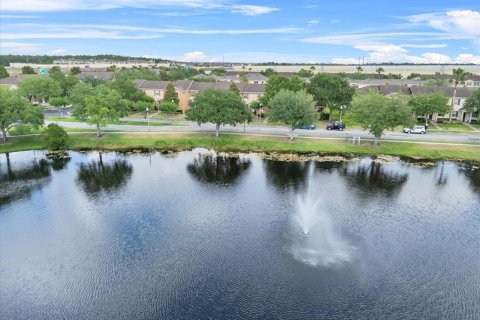 Townhouse in Orlando, Florida 4 bedrooms, 192.68 sq.m. № 1658881 - photo 29