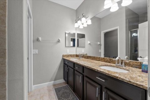Townhouse in Orlando, Florida 4 bedrooms, 192.68 sq.m. № 1658881 - photo 14