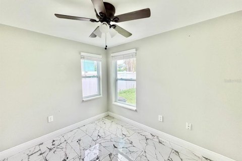 Villa ou maison à louer à Dunedin, Floride: 3 chambres, 102.1 m2 № 2408190 - photo 12