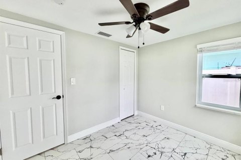 Villa ou maison à louer à Dunedin, Floride: 3 chambres, 102.1 m2 № 2408190 - photo 16