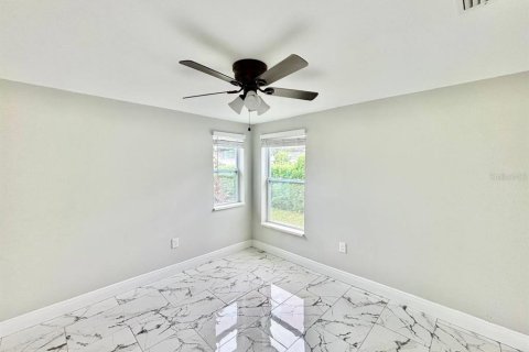 Villa ou maison à louer à Dunedin, Floride: 3 chambres, 102.1 m2 № 2408190 - photo 17