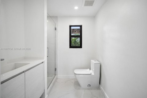 Villa ou maison à louer à Miami Beach, Floride: 6 chambres, 296.73 m2 № 2051449 - photo 26