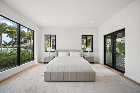 Villa ou maison à louer à Miami Beach, Floride: 6 chambres, 296.73 m2 № 2051449 - photo 29
