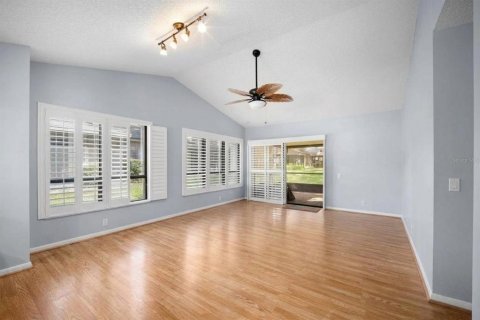 Townhouse in Brandon, Florida 2 bedrooms, 100.15 sq.m. № 2380910 - photo 18