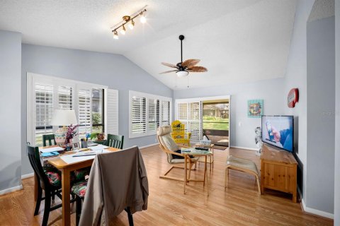 Townhouse in Brandon, Florida 2 bedrooms, 100.15 sq.m. № 2380910 - photo 19