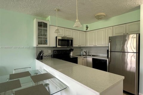 Condo in St. Lucie, Florida, 1 bedroom  № 2058778 - photo 3