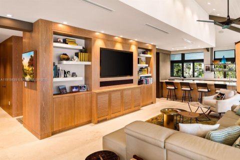 Villa ou maison à vendre à Coral Gables, Floride: 4 chambres, 412.02 m2 № 1971664 - photo 28