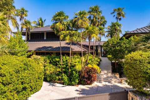 Villa ou maison à vendre à Coral Gables, Floride: 4 chambres, 412.02 m2 № 1971664 - photo 9