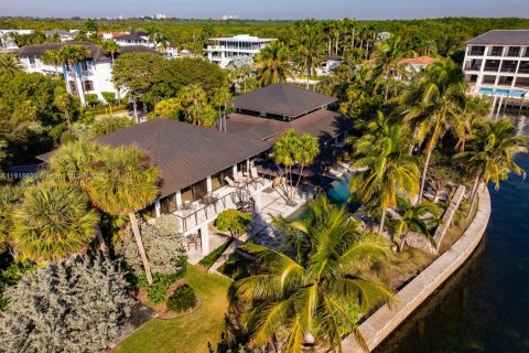 Villa ou maison à vendre à Coral Gables, Floride: 4 chambres, 412.02 m2 № 1971664 - photo 6