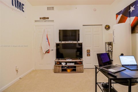 Copropriété à louer à West Palm Beach, Floride: 2 chambres, 124.86 m2 № 1895286 - photo 19