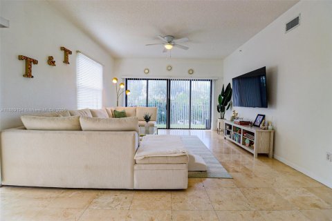 Copropriété à louer à West Palm Beach, Floride: 2 chambres, 124.86 m2 № 1895286 - photo 7