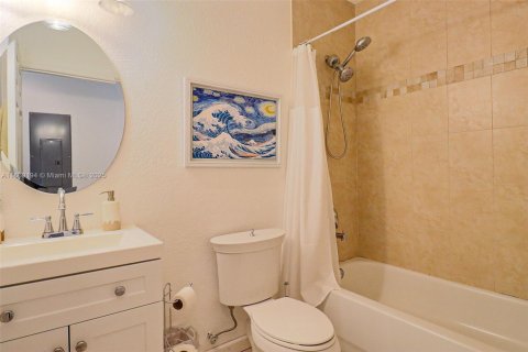 Copropriété à louer à West Palm Beach, Floride: 2 chambres, 124.86 m2 № 1895286 - photo 13