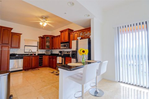 Copropriété à louer à West Palm Beach, Floride: 2 chambres, 124.86 m2 № 1895286 - photo 6