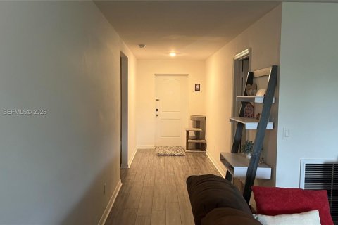 Villa ou maison à vendre à Cape Coral, Floride: 3 chambres, 129.51 m2 № 2037122 - photo 8