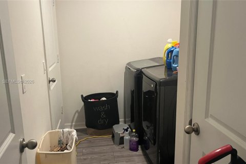 Villa ou maison à vendre à Cape Coral, Floride: 3 chambres, 129.51 m2 № 2037122 - photo 10