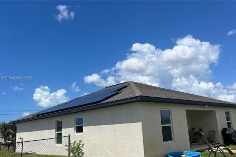 Villa ou maison à vendre à Cape Coral, Floride: 3 chambres, 129.51 m2 № 2037122 - photo 4