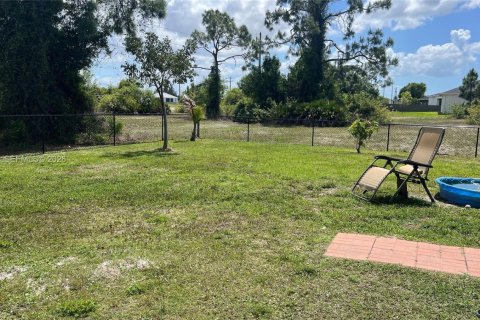 Villa ou maison à vendre à Cape Coral, Floride: 3 chambres, 129.51 m2 № 2037122 - photo 12