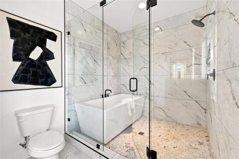 Adosado en venta en Tampa, Florida, 3 dormitorios, 247.21 m2 № 2324877 - foto 26