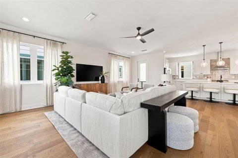 Adosado en venta en Tampa, Florida, 3 dormitorios, 247.21 m2 № 2324877 - foto 14