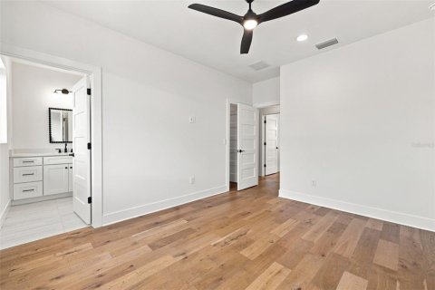 Adosado en venta en Tampa, Florida, 3 dormitorios, 247.21 m2 № 2324877 - foto 28