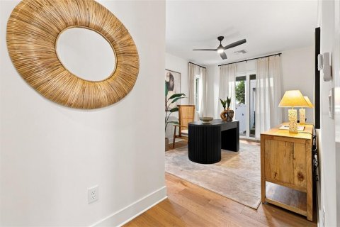 Adosado en venta en Tampa, Florida, 3 dormitorios, 247.21 m2 № 2324877 - foto 5